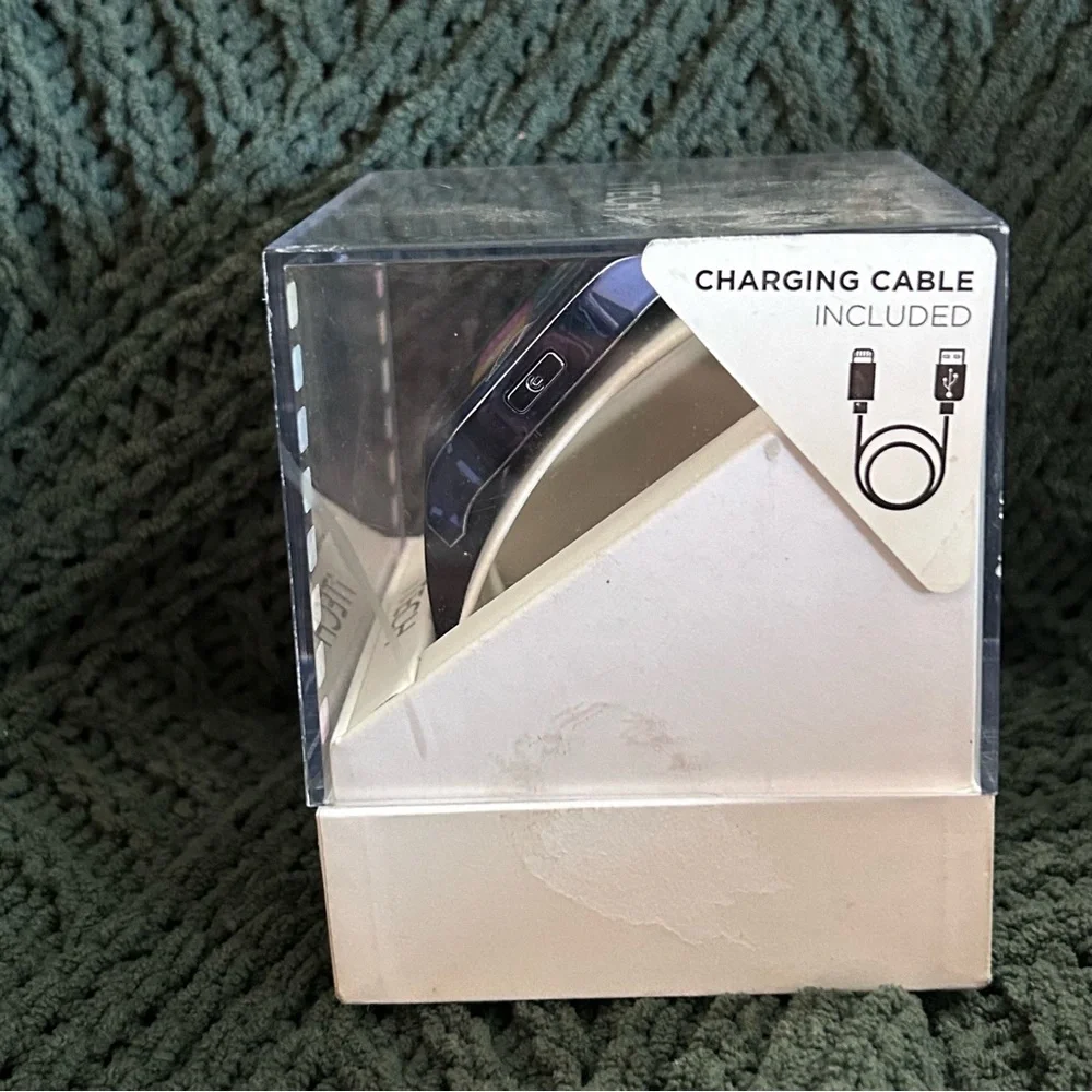 iTech Smart Watch NIB w Charging Cord & Manual